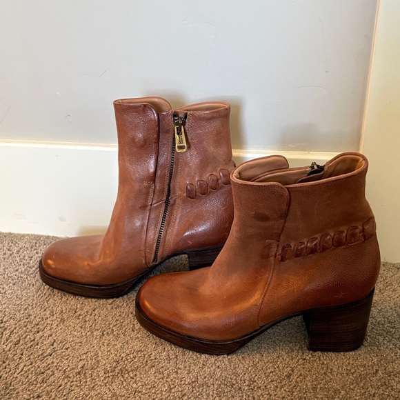 A.S.98 Shoes - A.S. 98 Porter ankle boots in calvados Brown. Handmade in Italy. NWT. Sz 37.